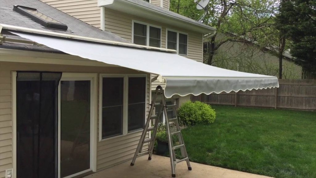 The Best Materials for Retractable Awnings: Durability Meets Style